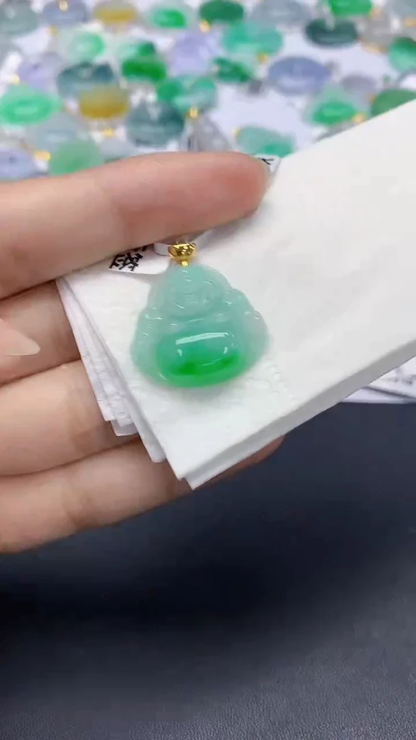 翡翠18K金镶嵌颈饰天然缅甸a货翡翠