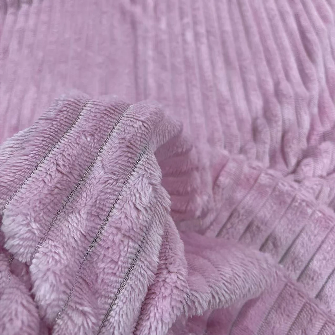 粉底泡泡绒已包边  牛奶绒床单  不用备注