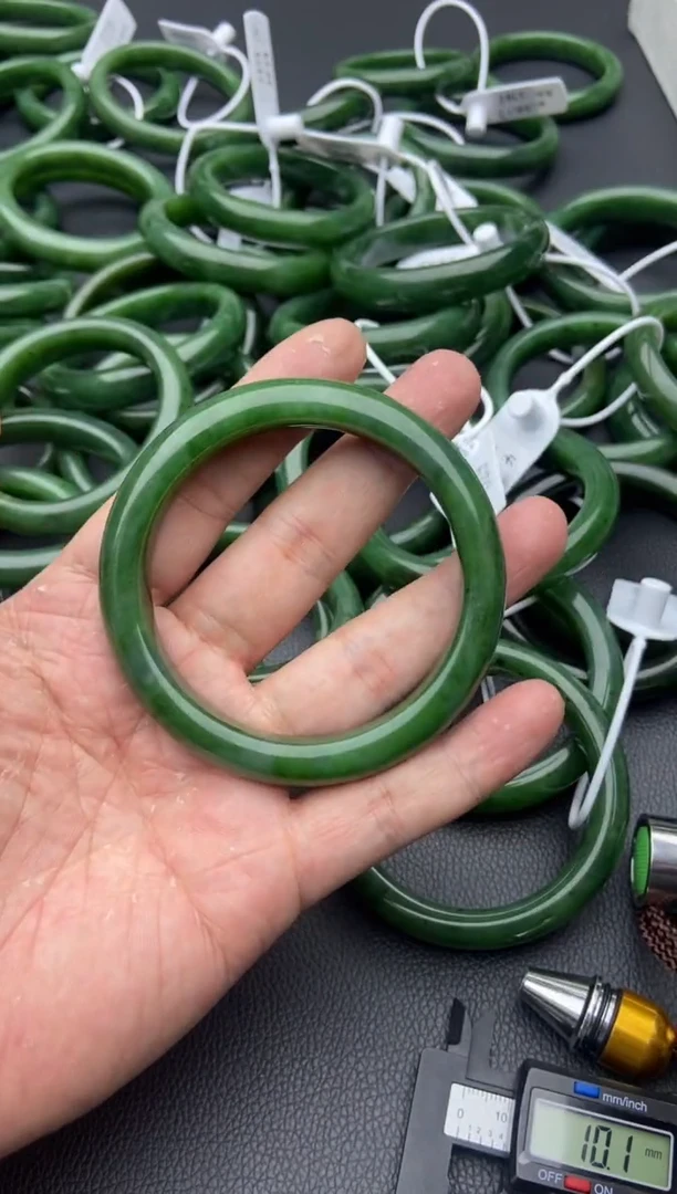 未镶嵌手镯和田玉（碧玉）34-62.5