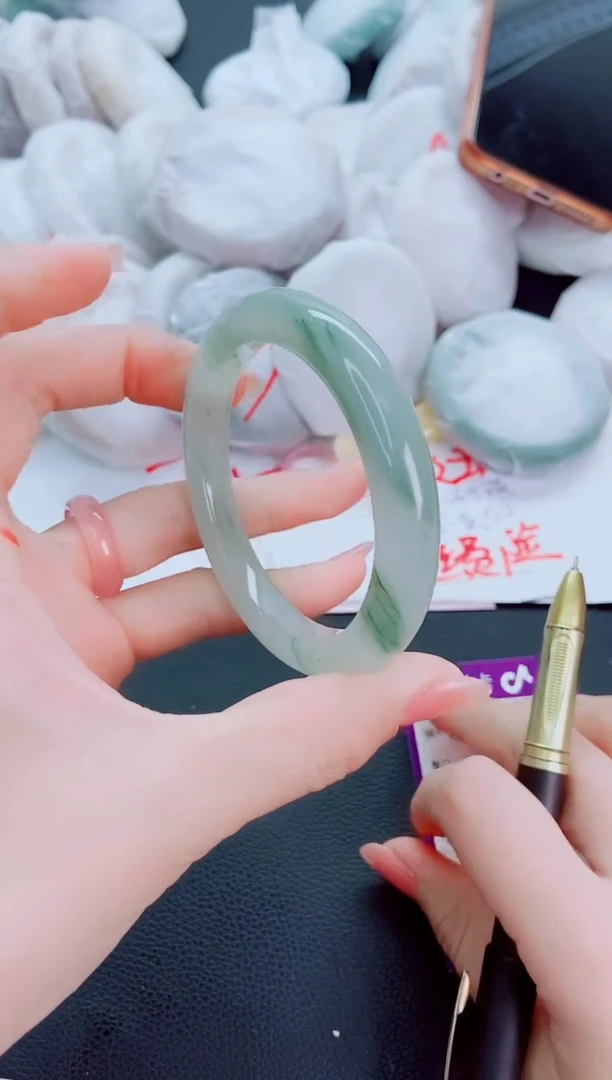 石英质玉手镯未镶嵌K246-56-55