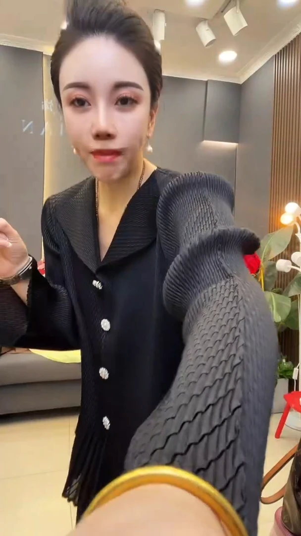聚酯纤维（涤纶）黑色 翻领套