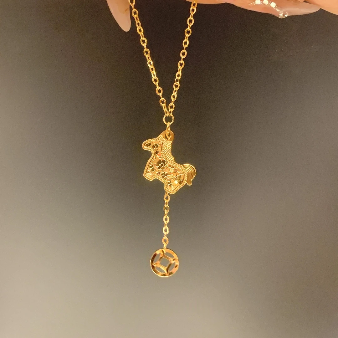 铜合金项链 新中式碎冰冰金色小马钱币项链精致气质高级感锁骨链