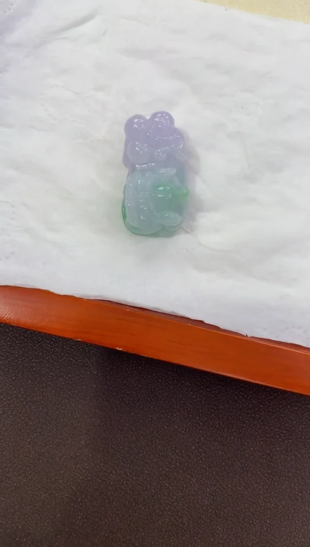 翡翠未镶嵌颈饰天然缅甸a货翡翠