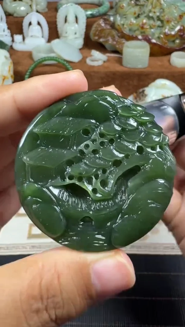颈饰未镶嵌和田玉1