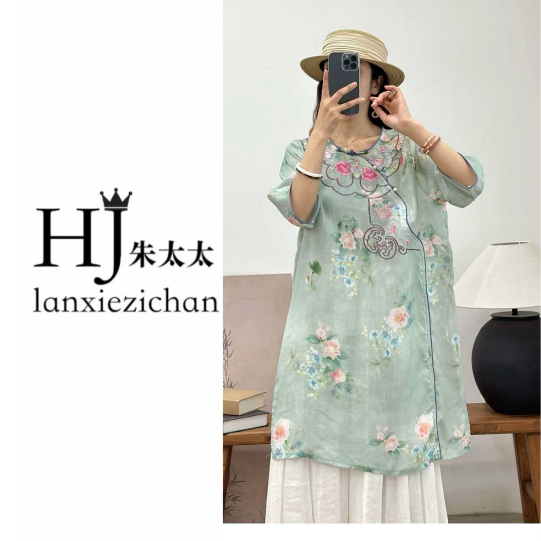 《陌上花开》苎麻刺绣新中式宽松型温柔风圆领半高领上衣