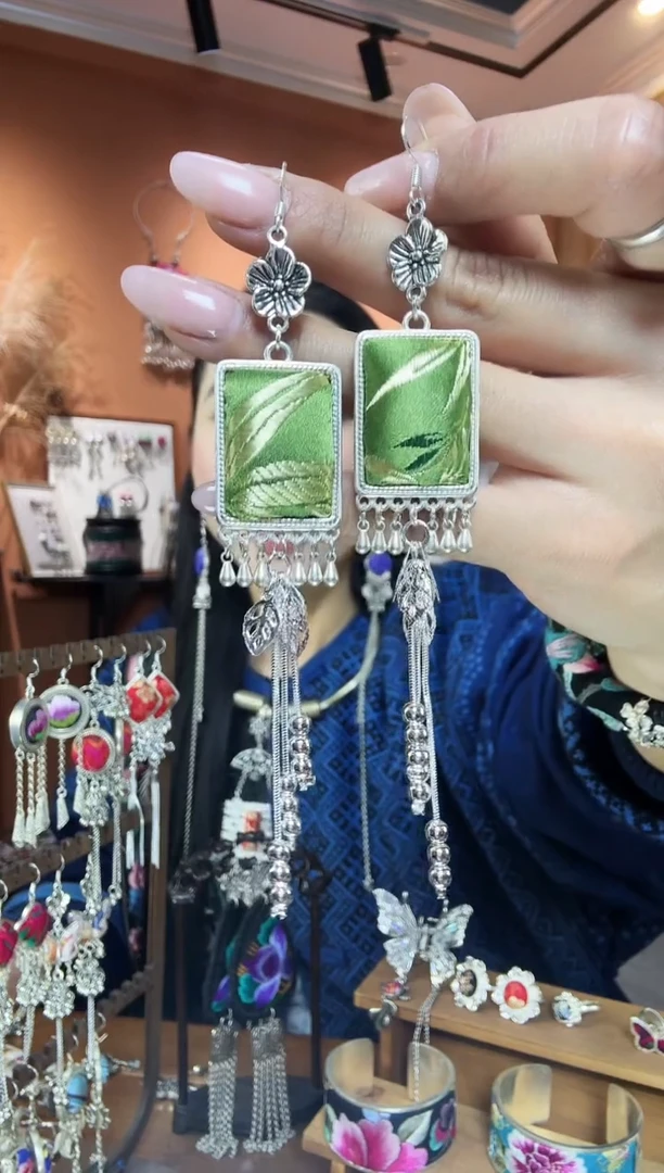 【闪购商品】刺绣传统非遗民族凤手工刺绣饰品耳环