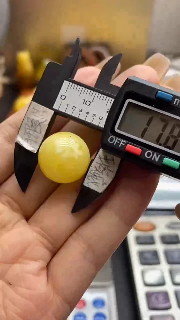 琥珀未镶嵌珠宝奇石2155