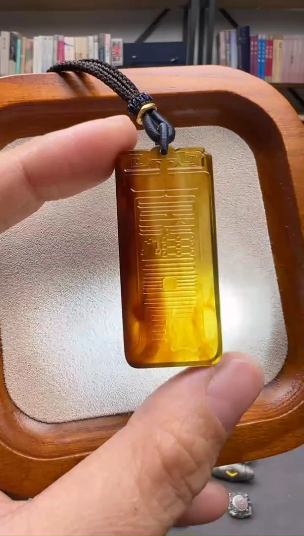 【闪购商品】琥珀颈饰未镶嵌文曲星 兔 鸡