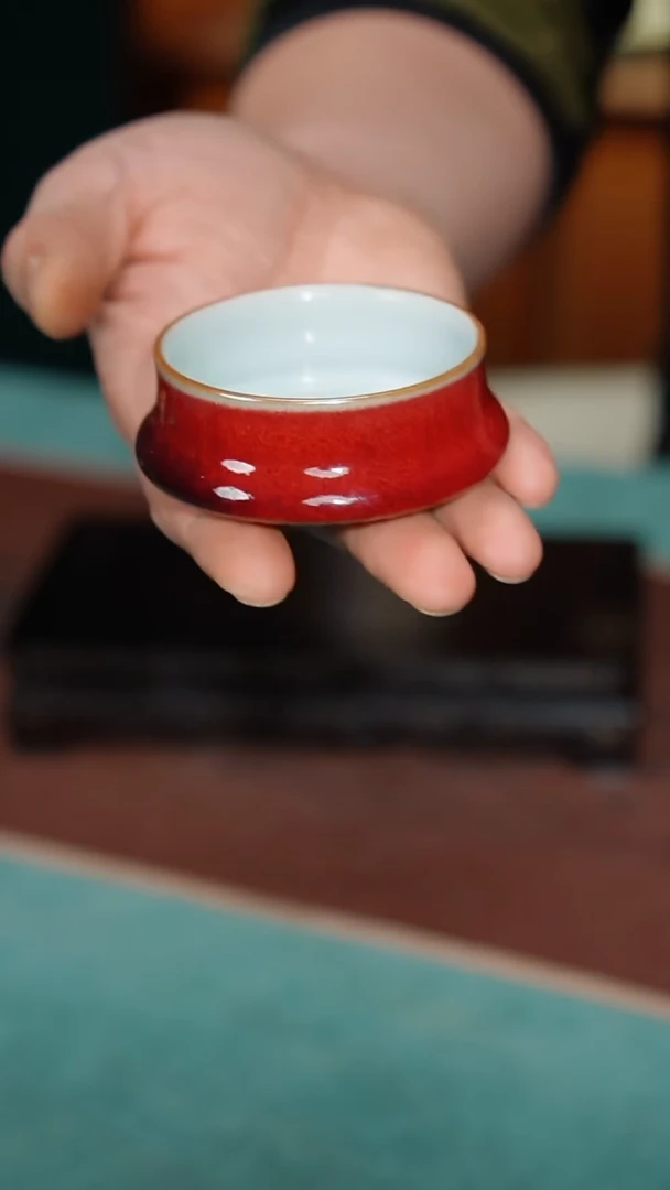 【闪购商品】230-1跳刀束腰杯（崔小宁）