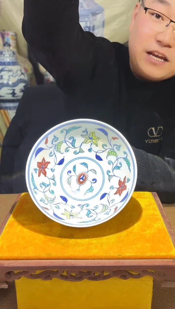 摆件陶瓷现代工艺品Y326