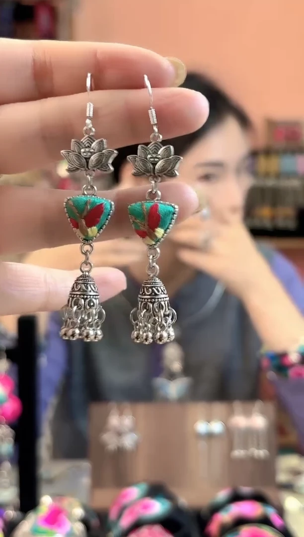 织绣艺枝独绣手工饰品251