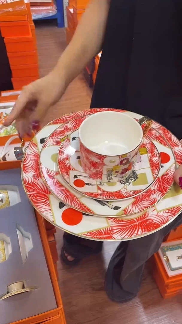 杯鸿辉家品牌瓷器，京东包邮！