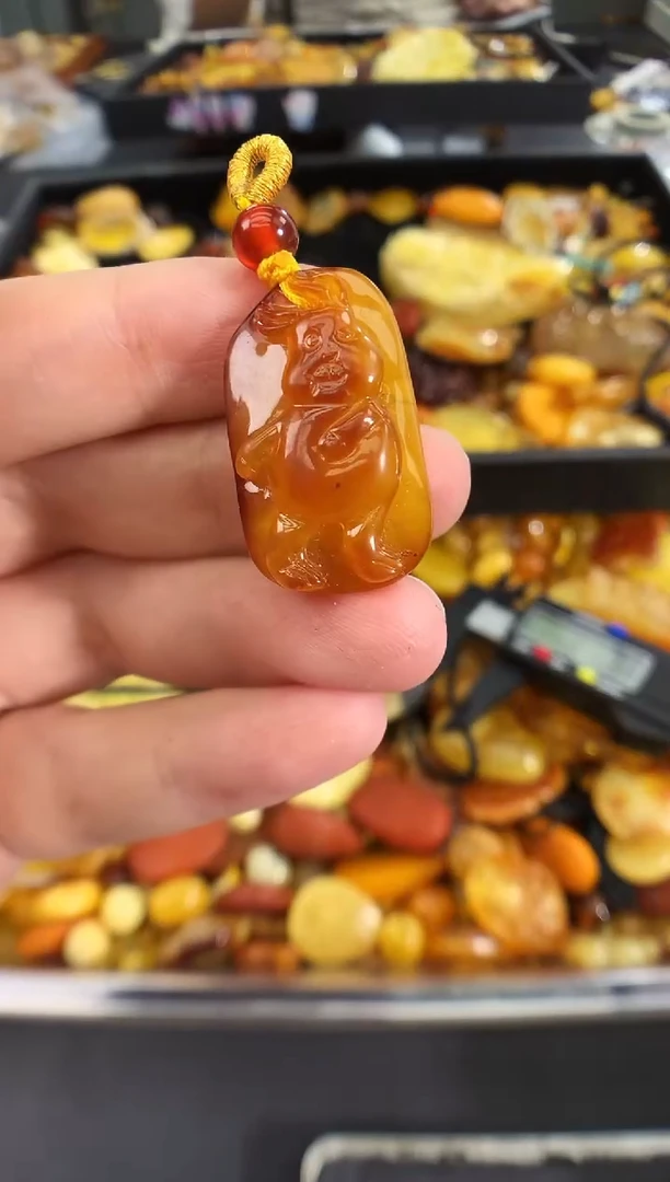 蜜蜡未镶嵌珠宝奇石1