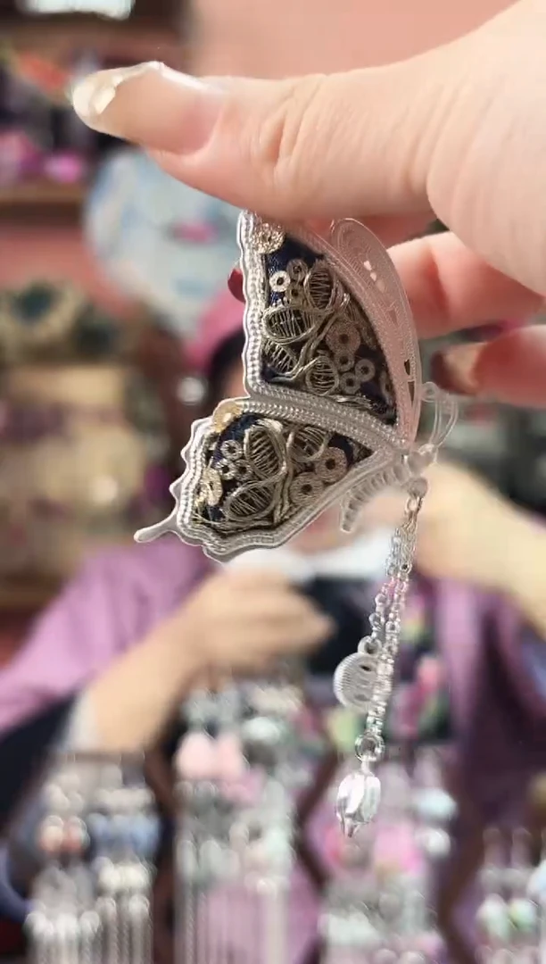 艺枝独绣手工饰品  175