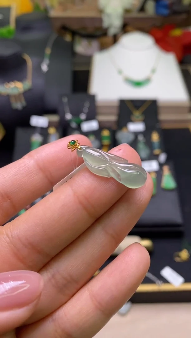 【闪购商品】翡翠颈饰18K金镶嵌净货18016