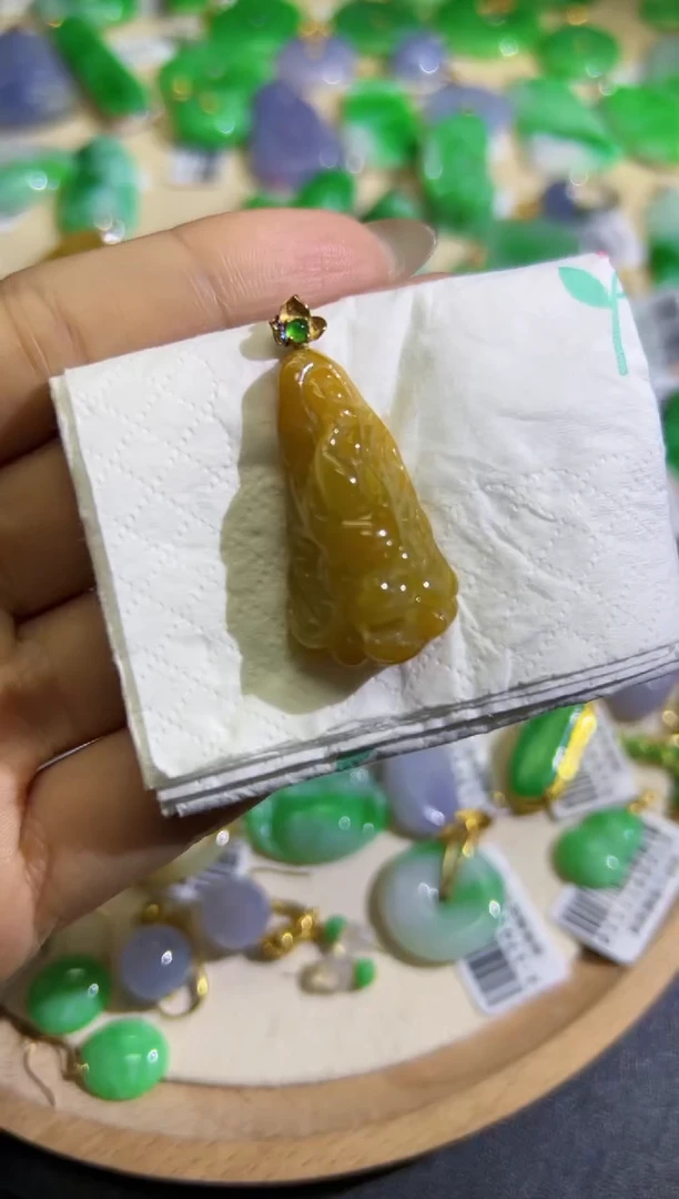 【闪购商品】翡翠颈饰18K金镶嵌Q缅料A货翡翠/支持复检/一件