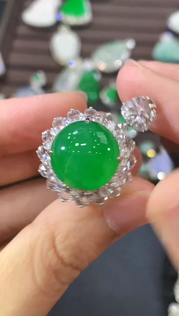 18K金镶嵌戒指翡翠C140