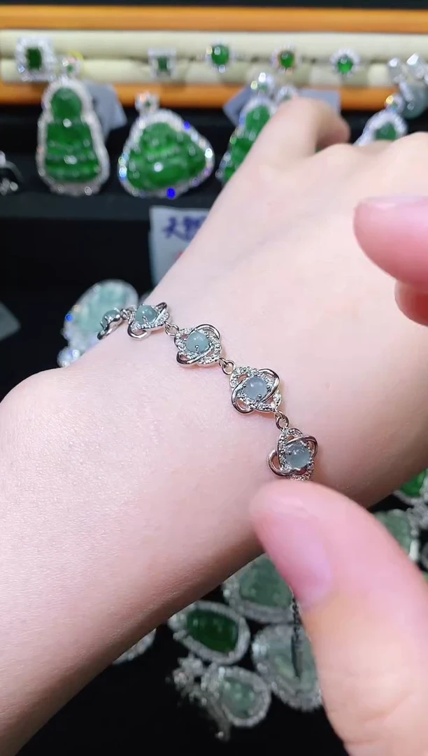 翡翠未镶嵌颈饰精美翡翠-多样性只发一件S568