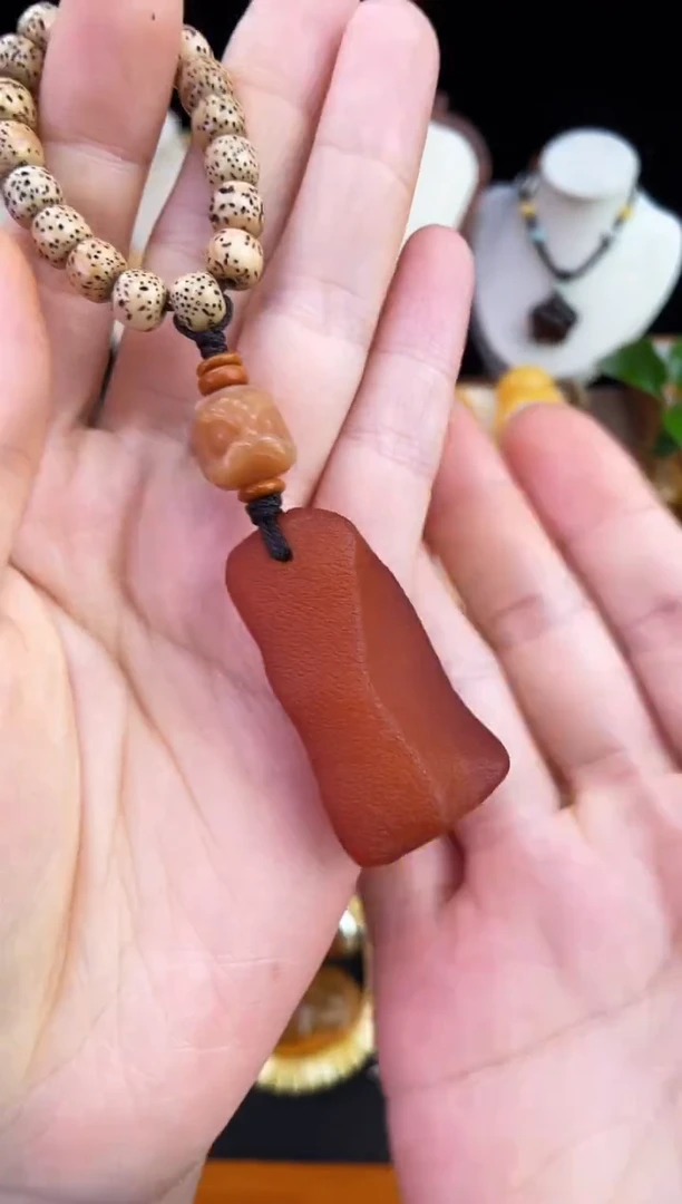 琥珀未镶嵌珠宝奇石柒月