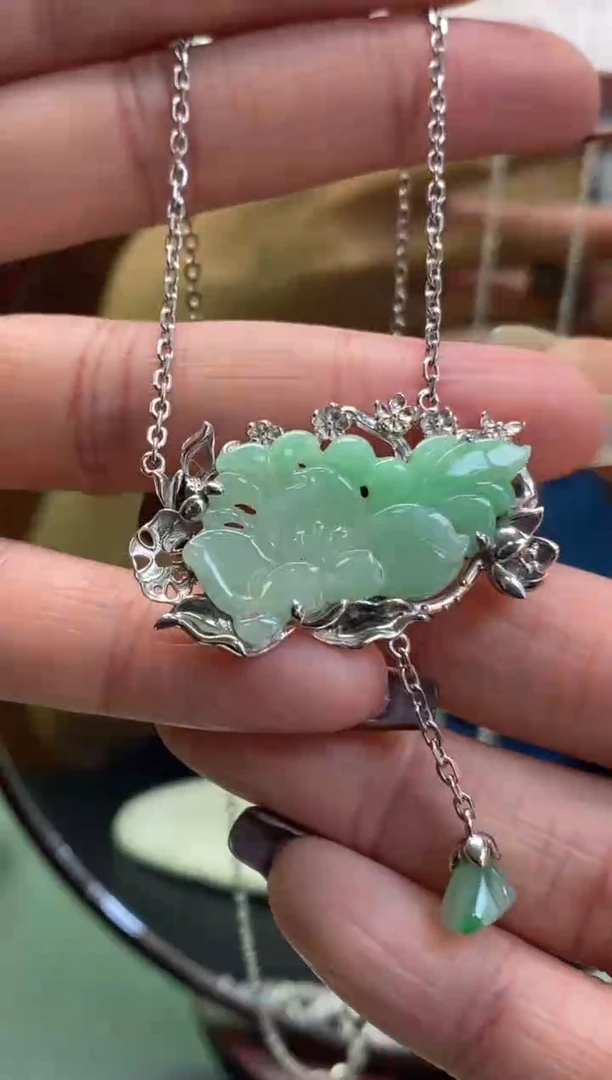 颈饰银S925镶嵌翡翠净货15445