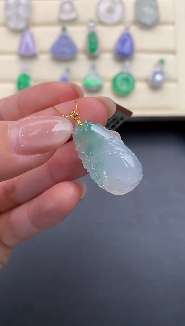 【闪购商品】翡翠颈饰18K金镶嵌Q697     