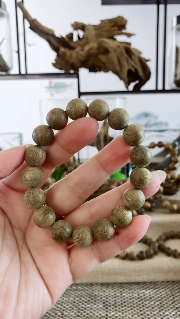 沉香手串海南倒架老料12+MM单圈（多样性发货）