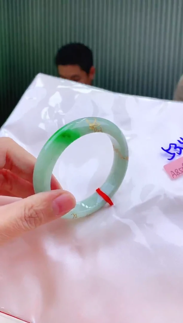 未镶嵌手镯翡翠53