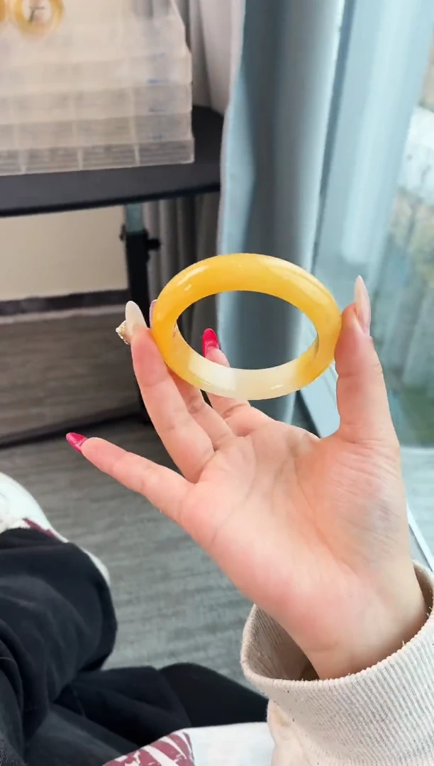 未镶嵌手镯石英质玉16.52