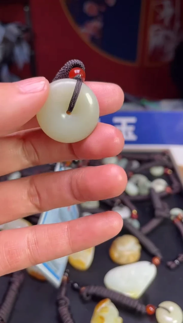 颈饰未镶嵌和田玉123