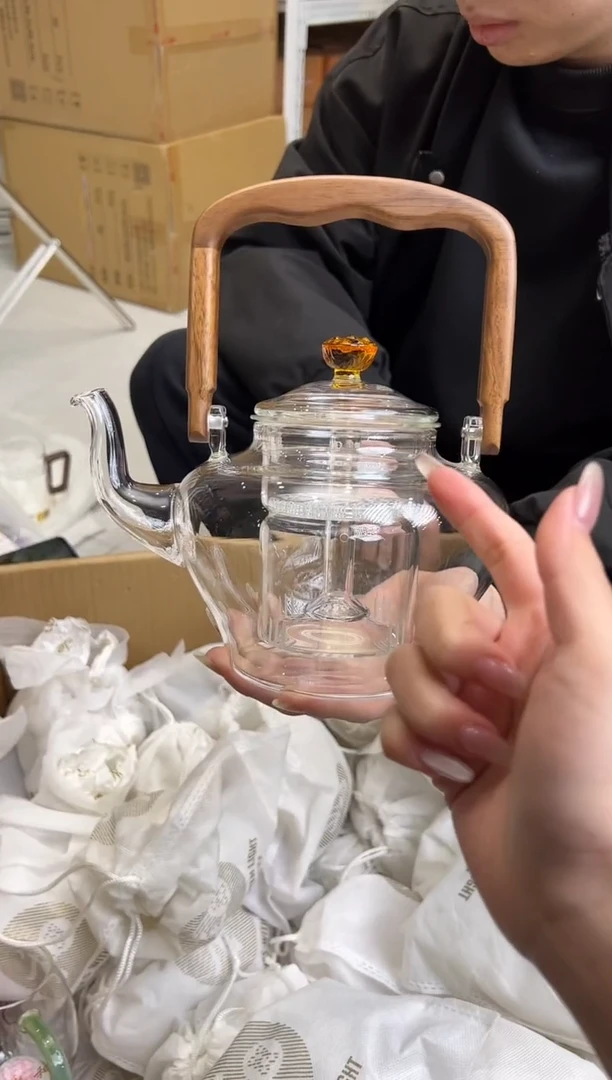 【闪购商品】茶盏@@禾墨莲韵壶浅黄色