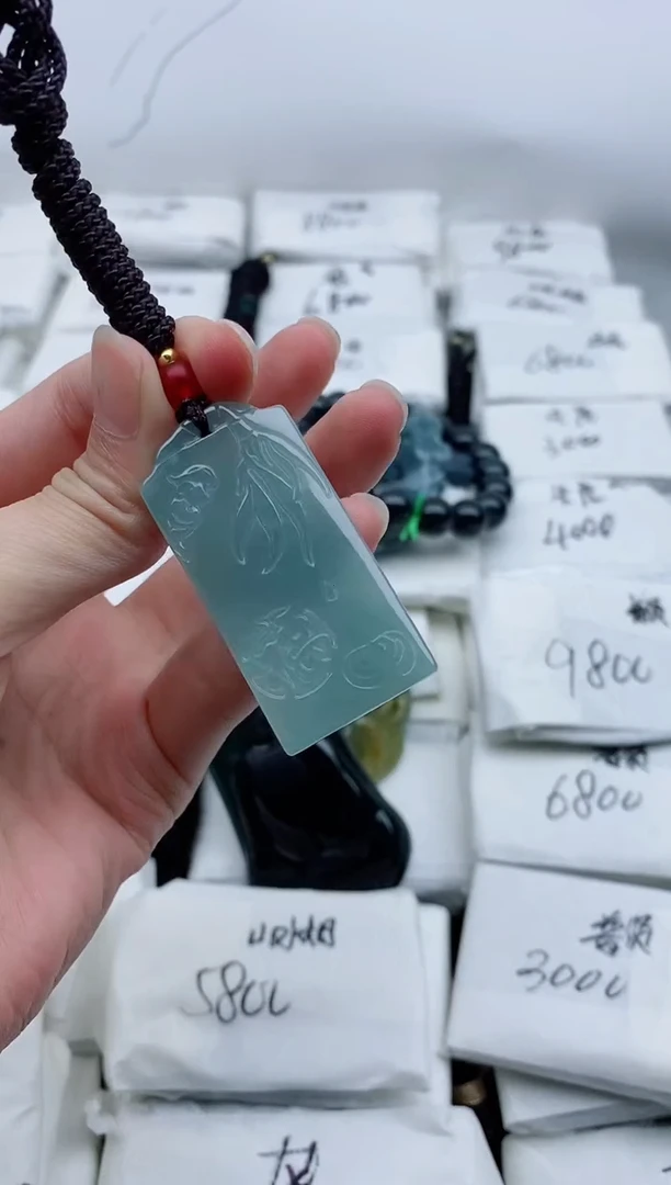 颈饰未镶嵌翡翠8