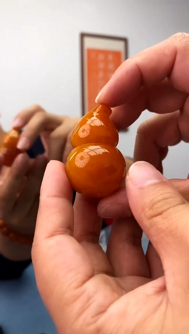 未镶嵌蜜蜡珠宝奇石假一罚十，发一件赠绳