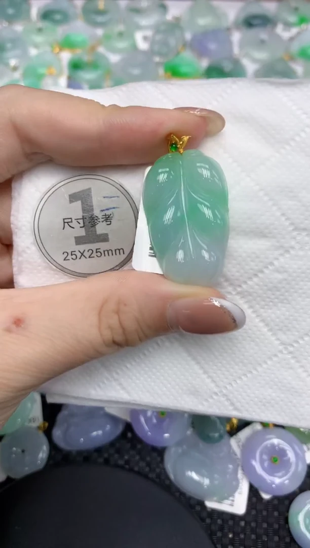 颈饰18K金镶嵌翡翠11111111