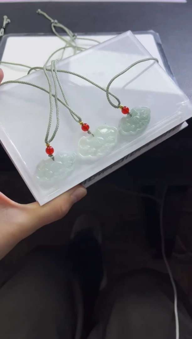 翡翠未镶嵌颈饰B142/多样性发一件/配绳子