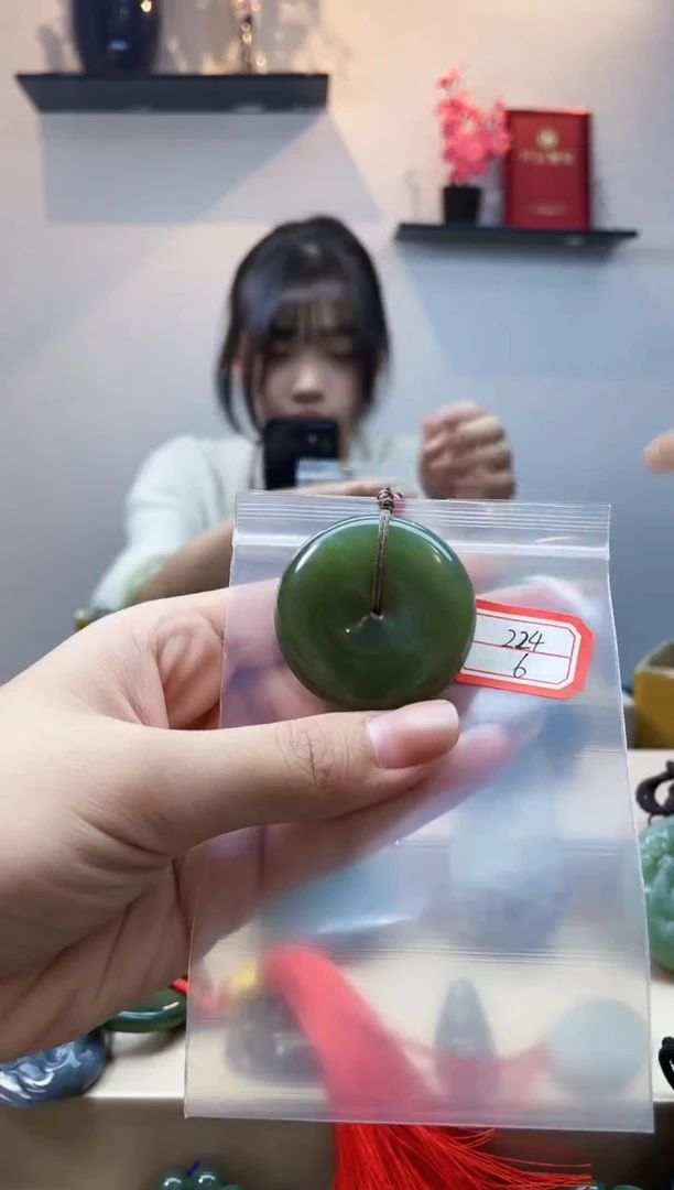 未镶嵌和田玉挂件1