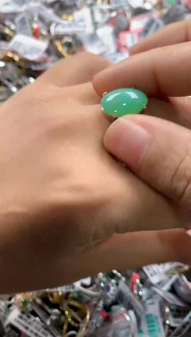 银S925镶嵌戒指翡翠999    2