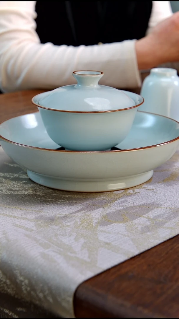 【闪购商品】拾玉仿汝开片元宝盖碗+拾玉仿汝开片壶承