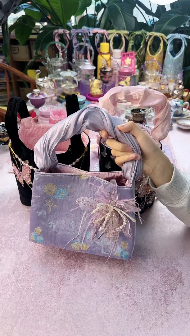 11 紫色 花朵手拎包