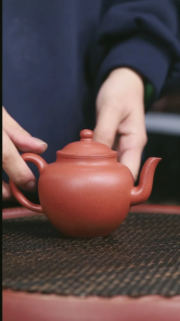 【闪购商品】紫砂大红泥70号明式宫灯250cc