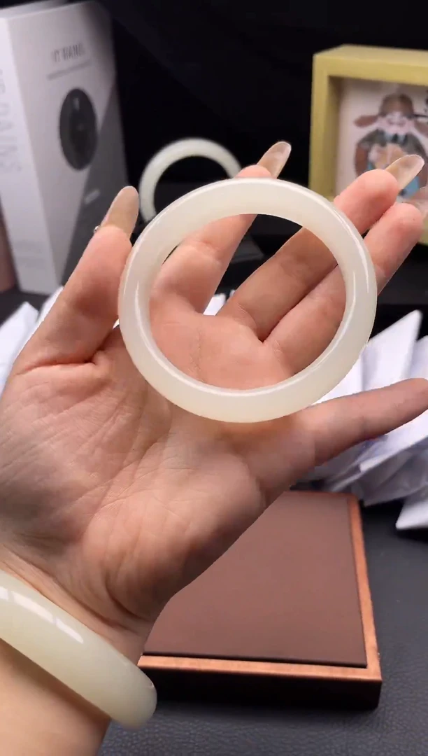 未镶嵌手镯和田玉（黄玉）58圈口