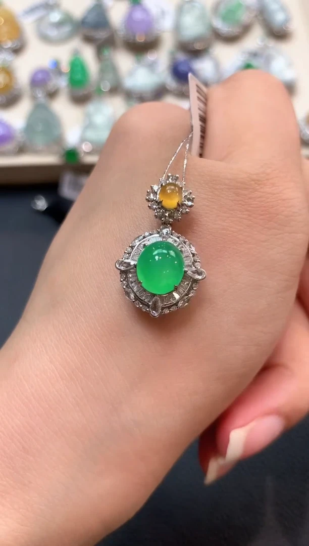 翡翠18K金镶嵌吊坠(不含链)n49