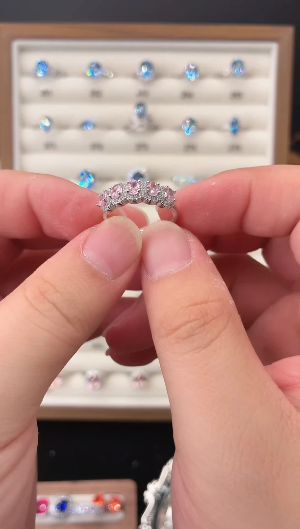 银S925镶嵌戒指绿柱石（摩根石）11111