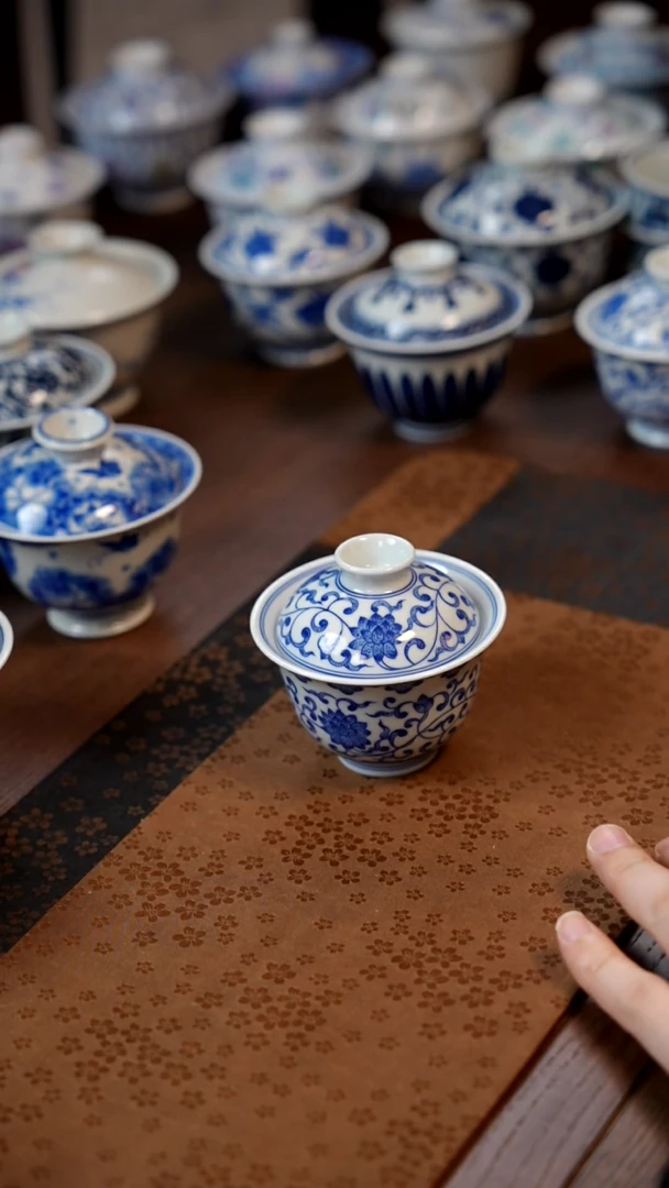 【闪购商品】120缠枝盖碗11111111111