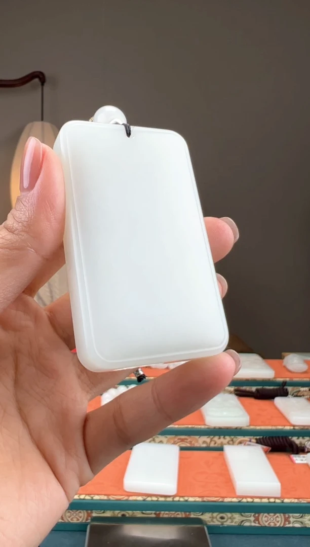 【闪购商品】和田玉颈饰未镶嵌1