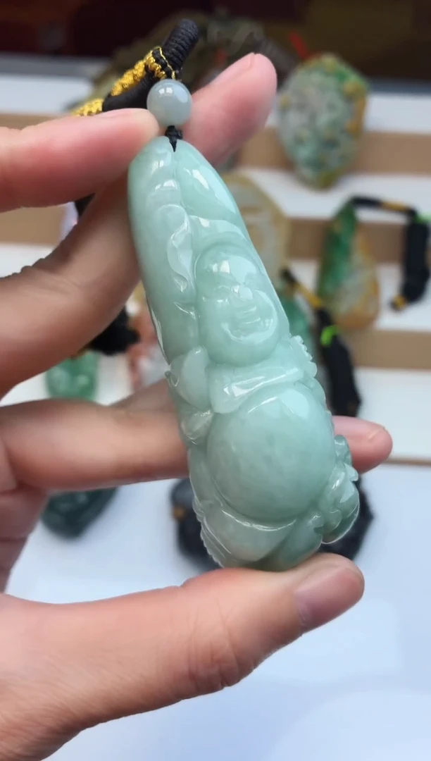 颈饰未镶嵌翡翠牌子