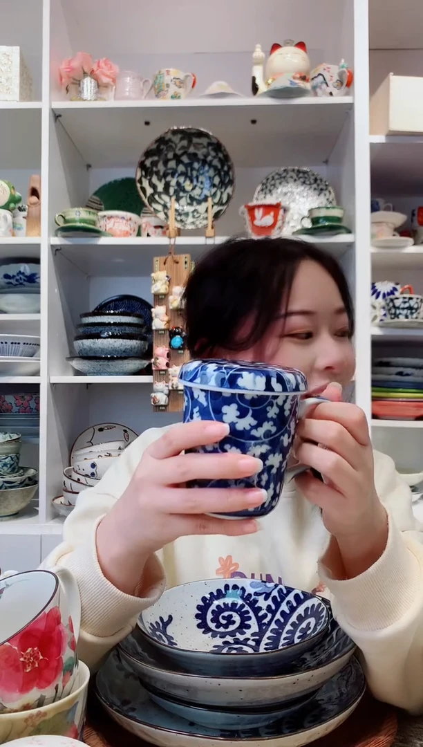 陶瓷日本进口藤花唐草盖杯