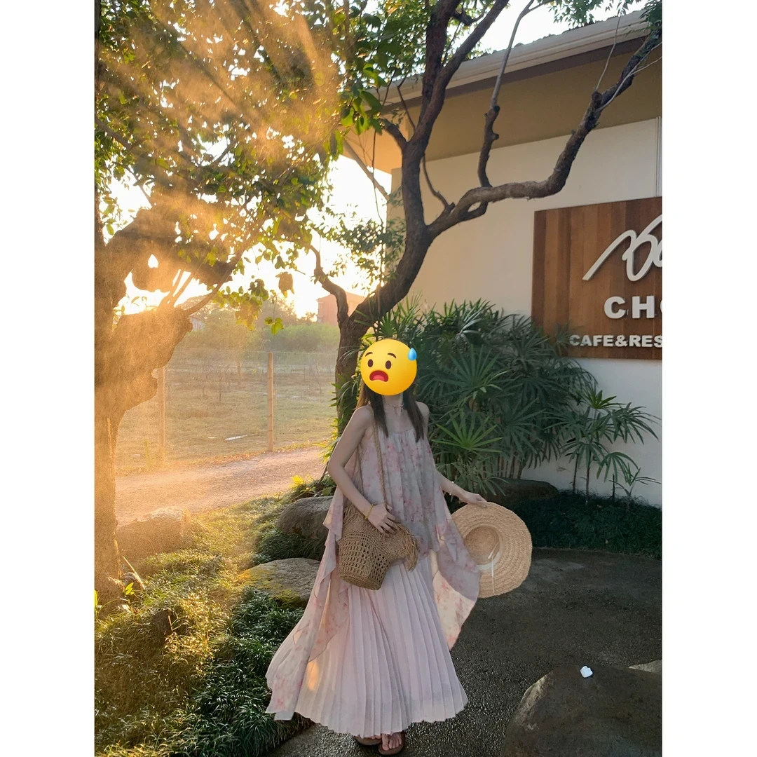 【桃之夭夭】春夏海边度假晕染碎花吊带连衣裙出游服装女显瘦长裙