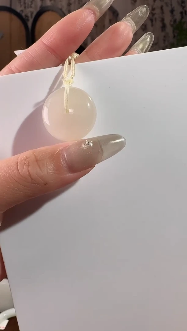 颈饰未镶嵌和田玉藕粉扣 25mm