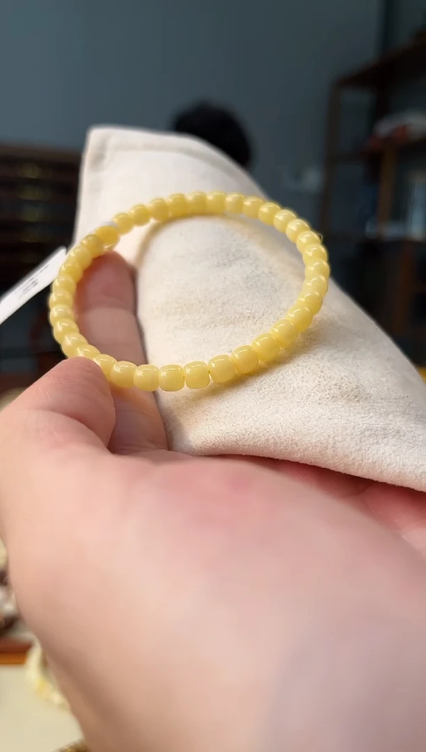 未镶嵌琥珀裸石琥珀蜜蜡（多样性发其一）h030