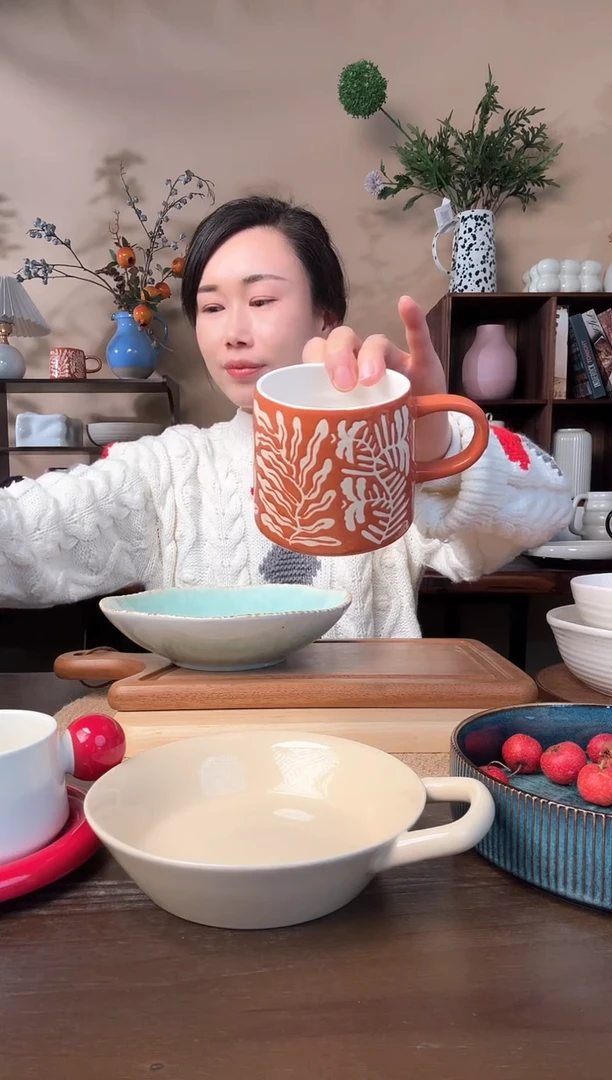 手绘橘色花杯子微瑕
